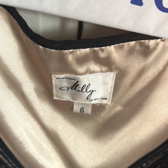 Milly sassy dress. Wear with or without leggings! - Picture 2 of 3